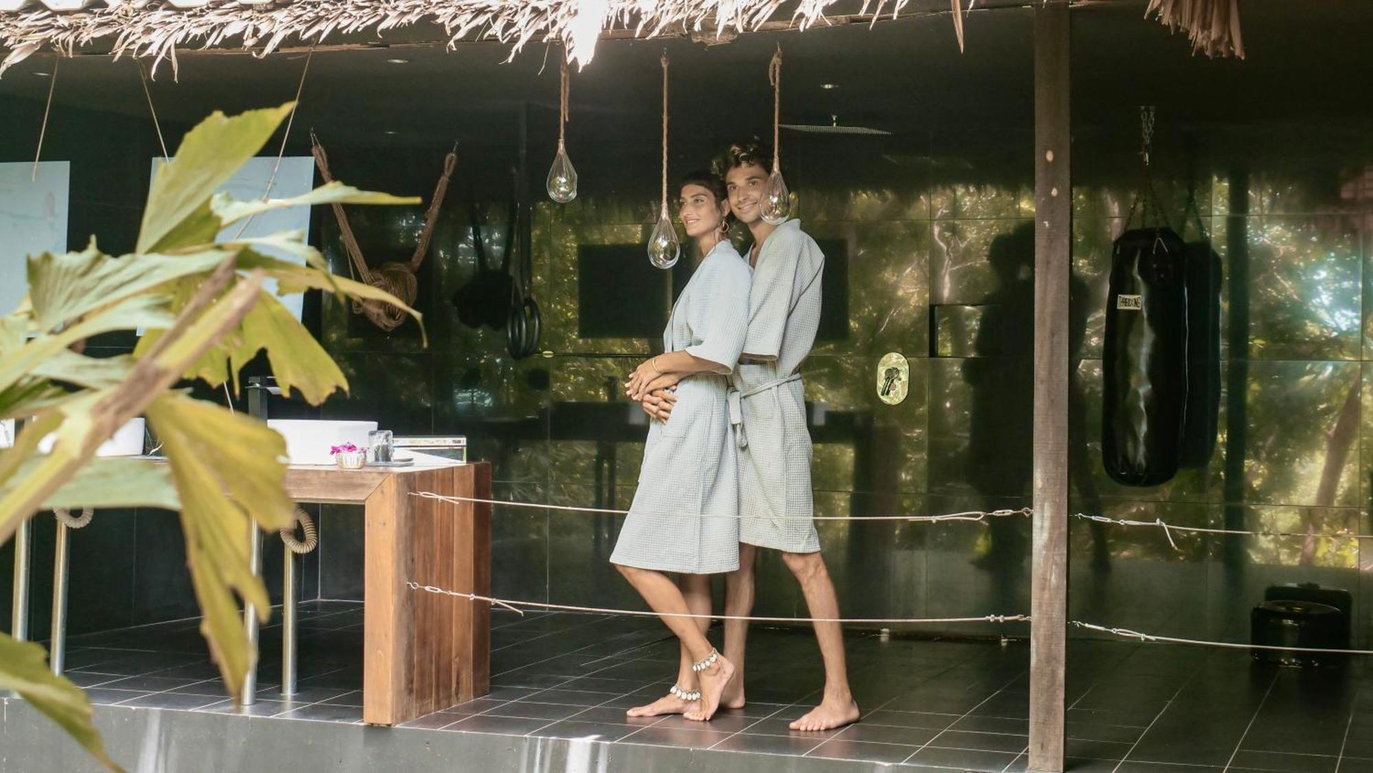 Somewhere Only We Know Resort Baan Khai Bagian luar foto